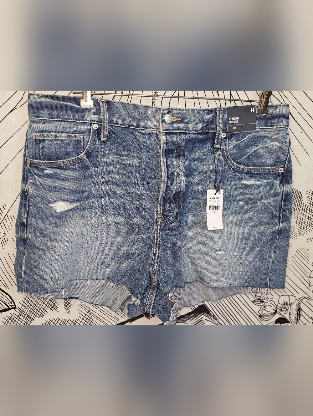 NWT Express Sz 14 Distressed High-Rise Denim Shorts Rigid - Blue ~ Buttom-fly